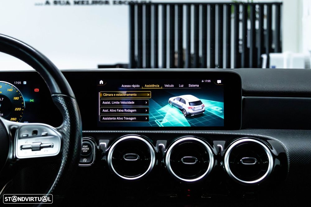 Mercedes-Benz A 160 AMG Line - 35