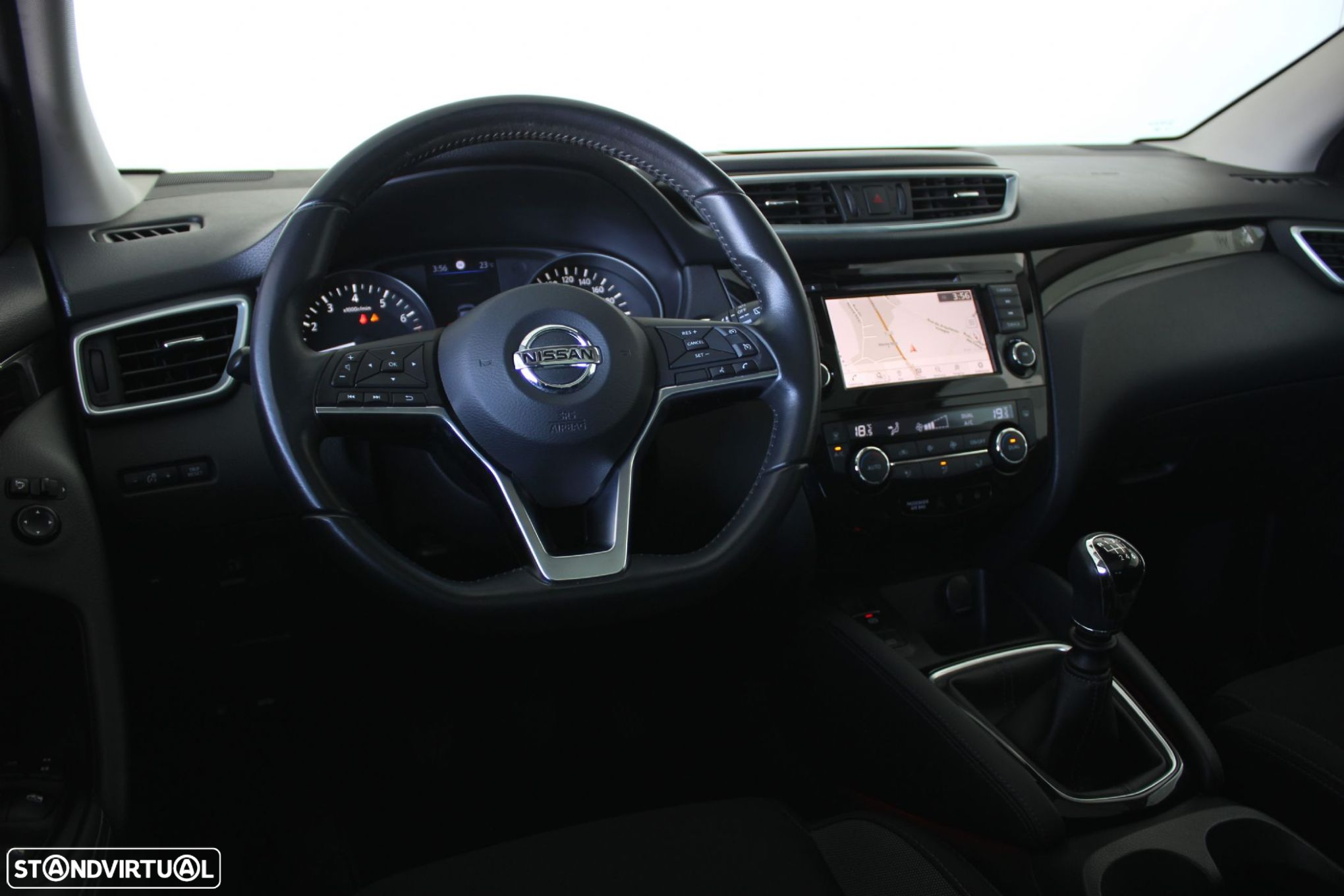 Nissan Qashqai 1.3 DIG-T N-Connecta - 23