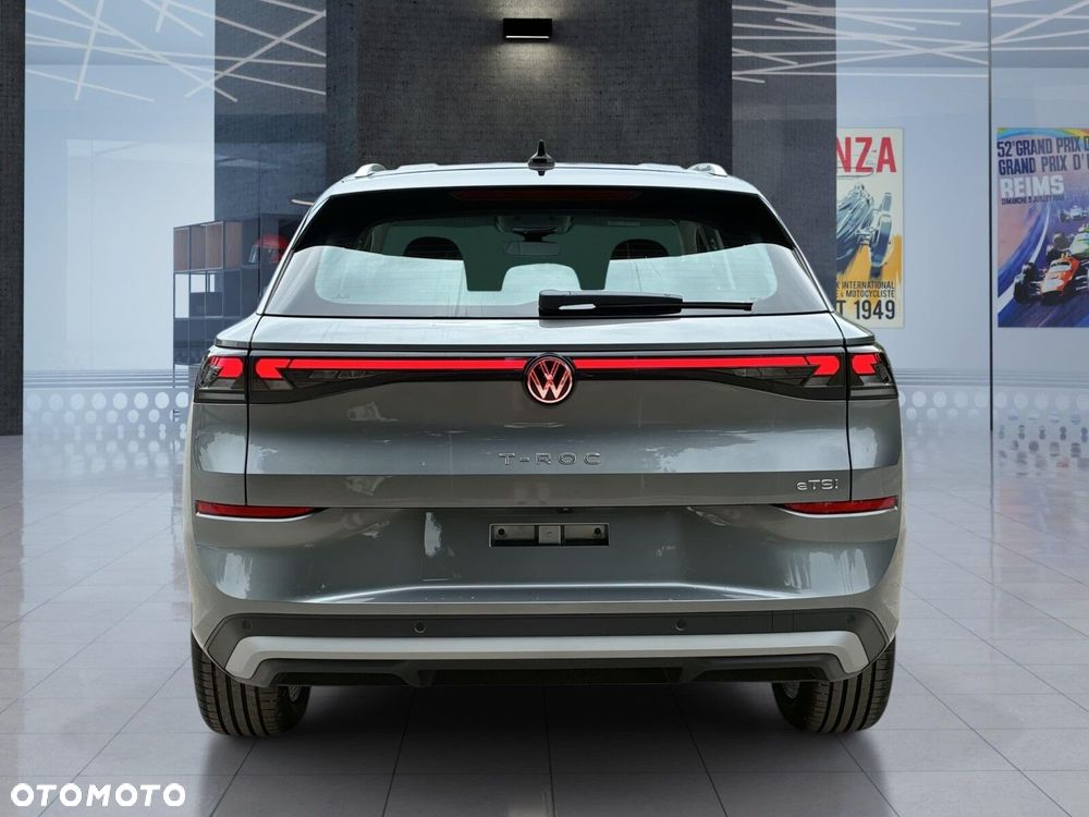 Volkswagen T-Roc - 10