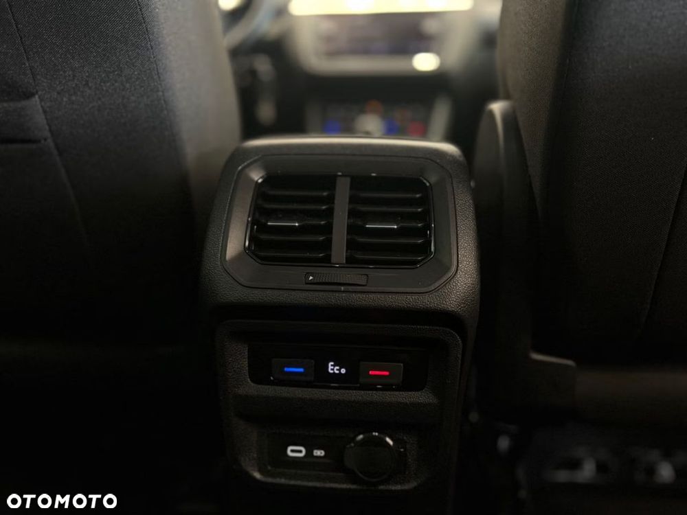Volkswagen Tiguan 1.4 eHybrid OPF DSG Life - 28