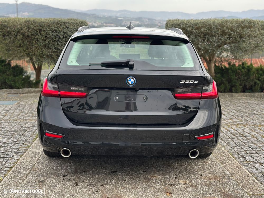 BMW 330 e Aut. Luxury Line - 13