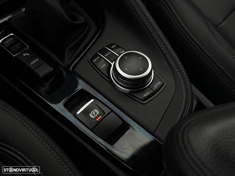 BMW X2 25 e xDrive - 21