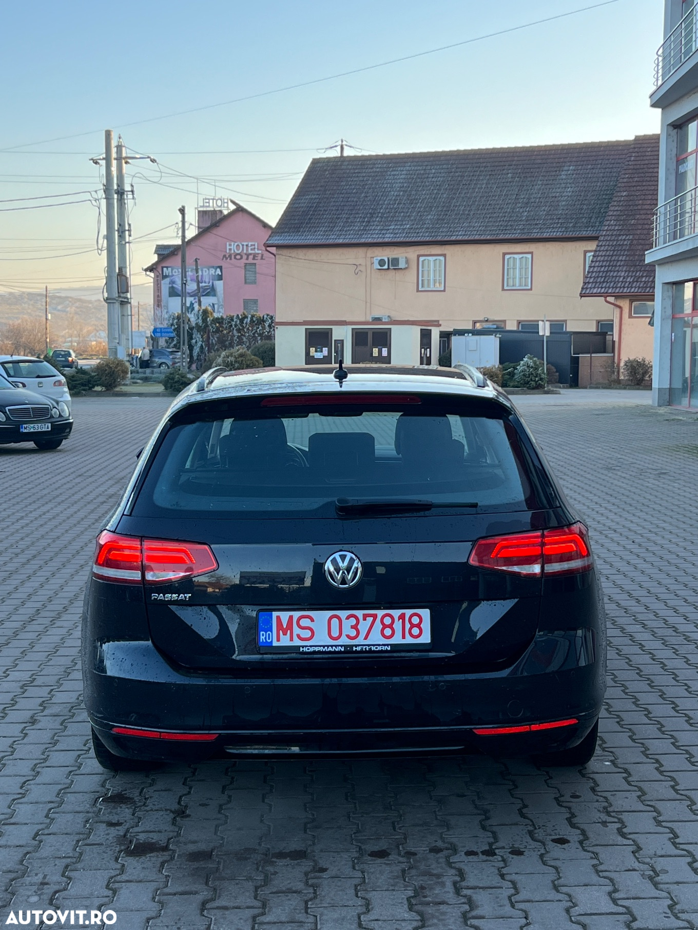 Volkswagen Passat Variant 2.0 TDI DSG Highline - 13