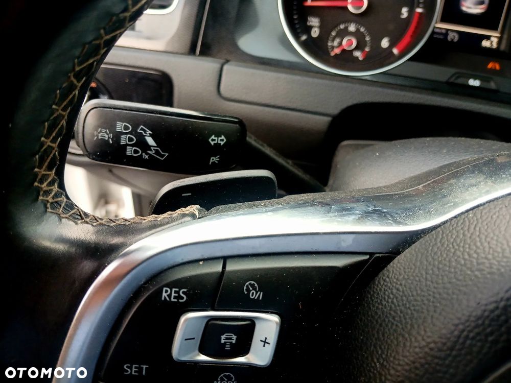 Volkswagen Golf GTD 2.0 TDI SCR DSG - 7