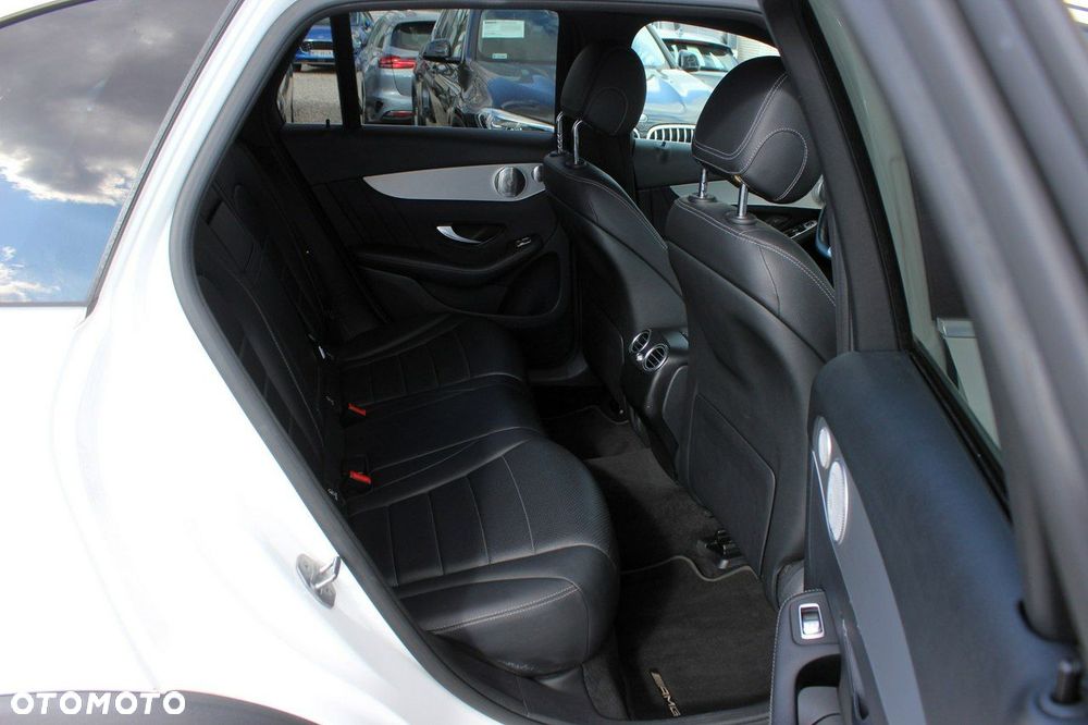 Mercedes-Benz GLC - 10