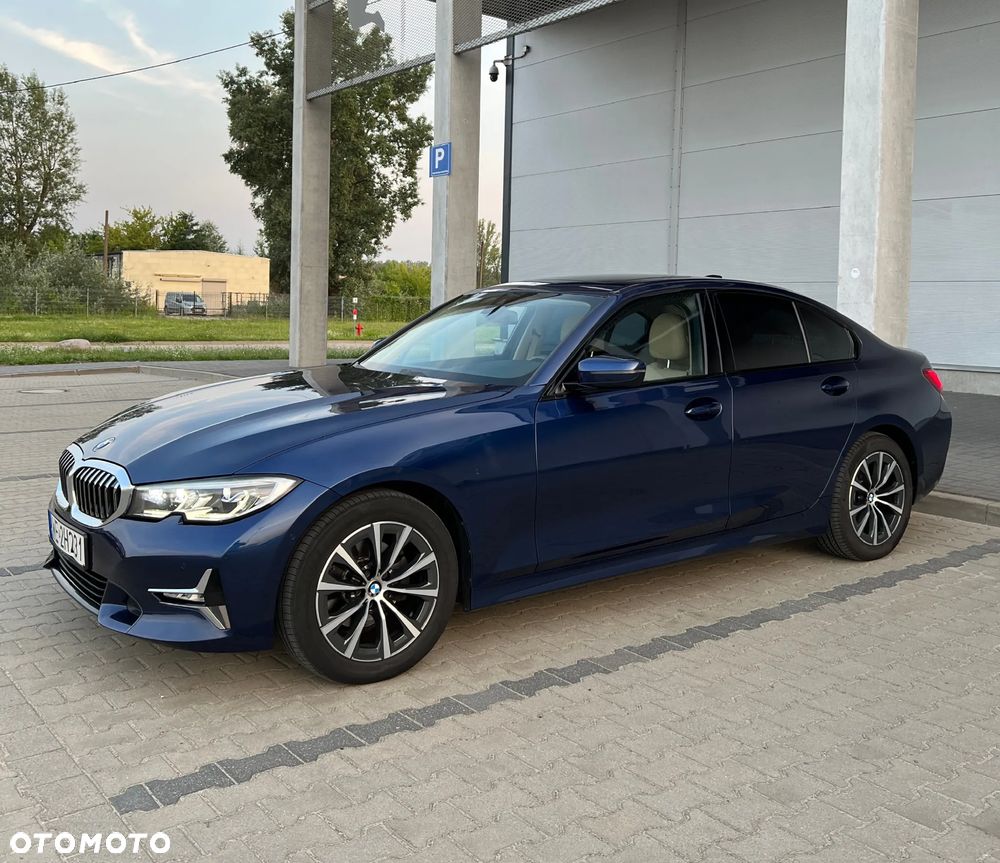 BMW Seria 3 320d Luxury Line sport - 4
