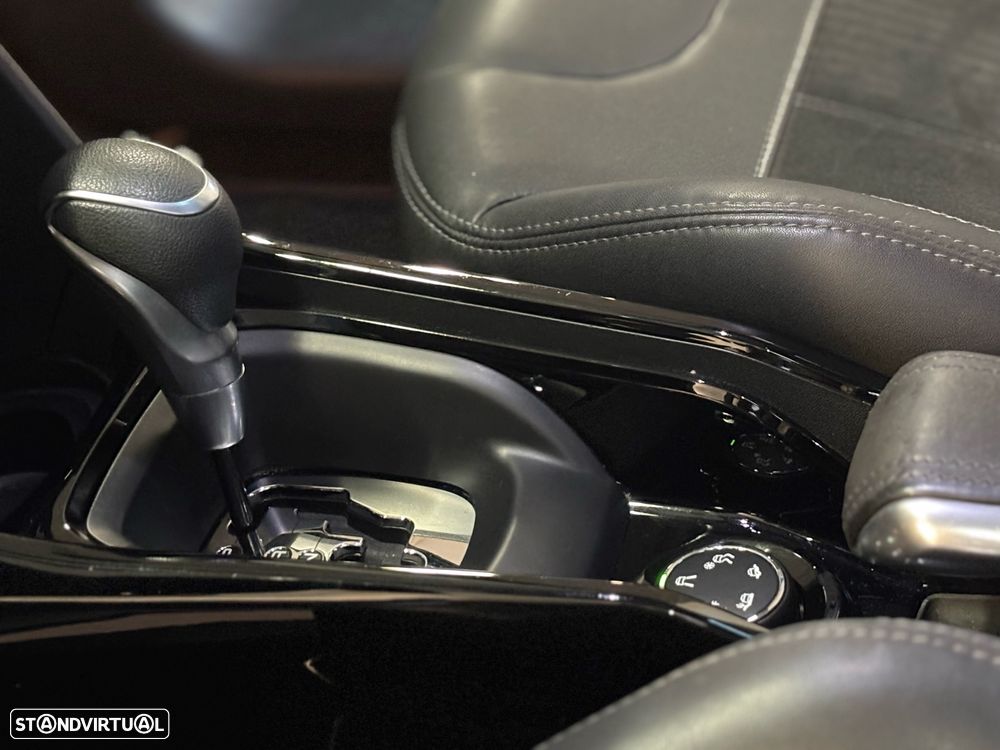 Peugeot 2008 PureTech 110 Stop&Start EAT6 Crossway - 29