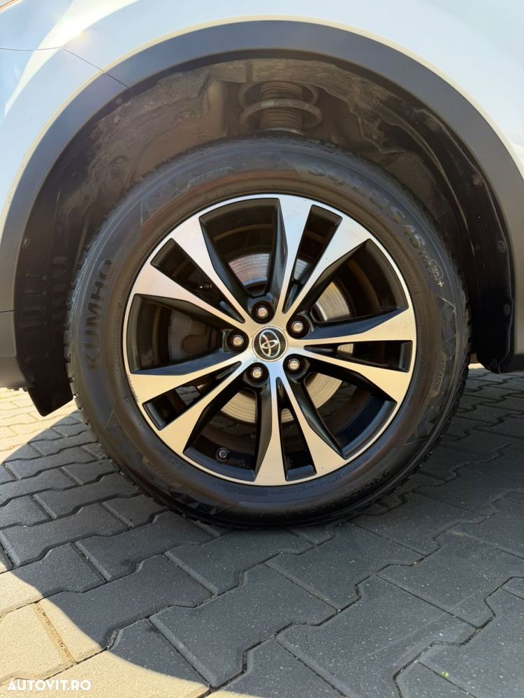 Toyota RAV4 2.0 D-4D 2WD Comfort - 15