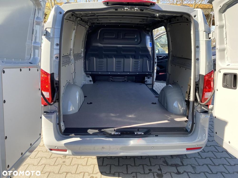 Mercedes-Benz Vito - 16