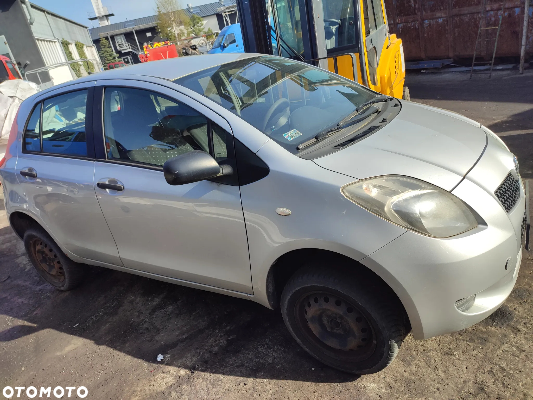 TOYOTA YARIS 2 NA CZĘŚCI - 4