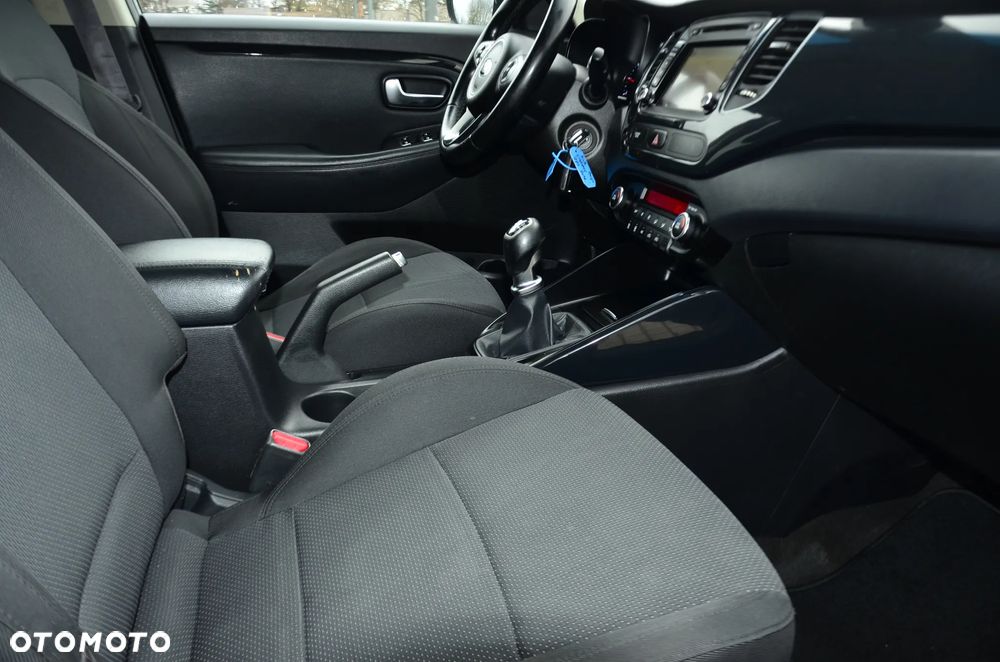 Kia Carens 1.7 CRDi L 7os - 23