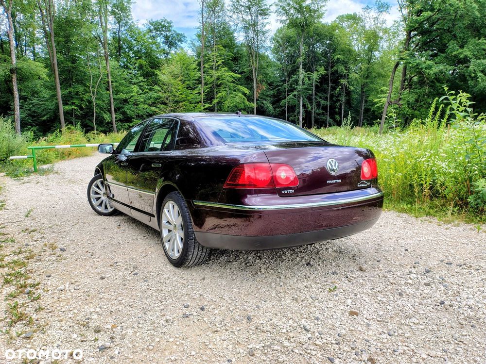 Volkswagen Phaeton - 4