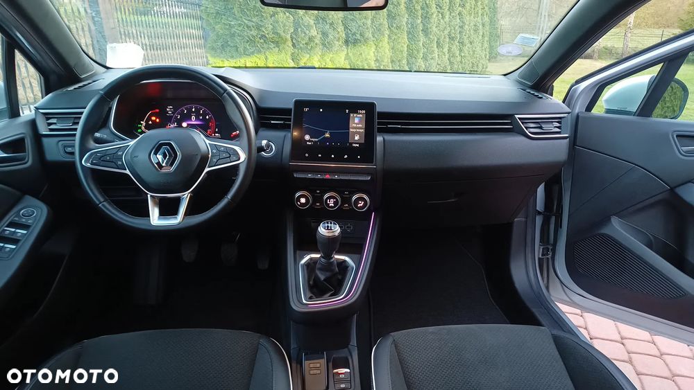 Renault Clio TCe 100 INTENS - 27