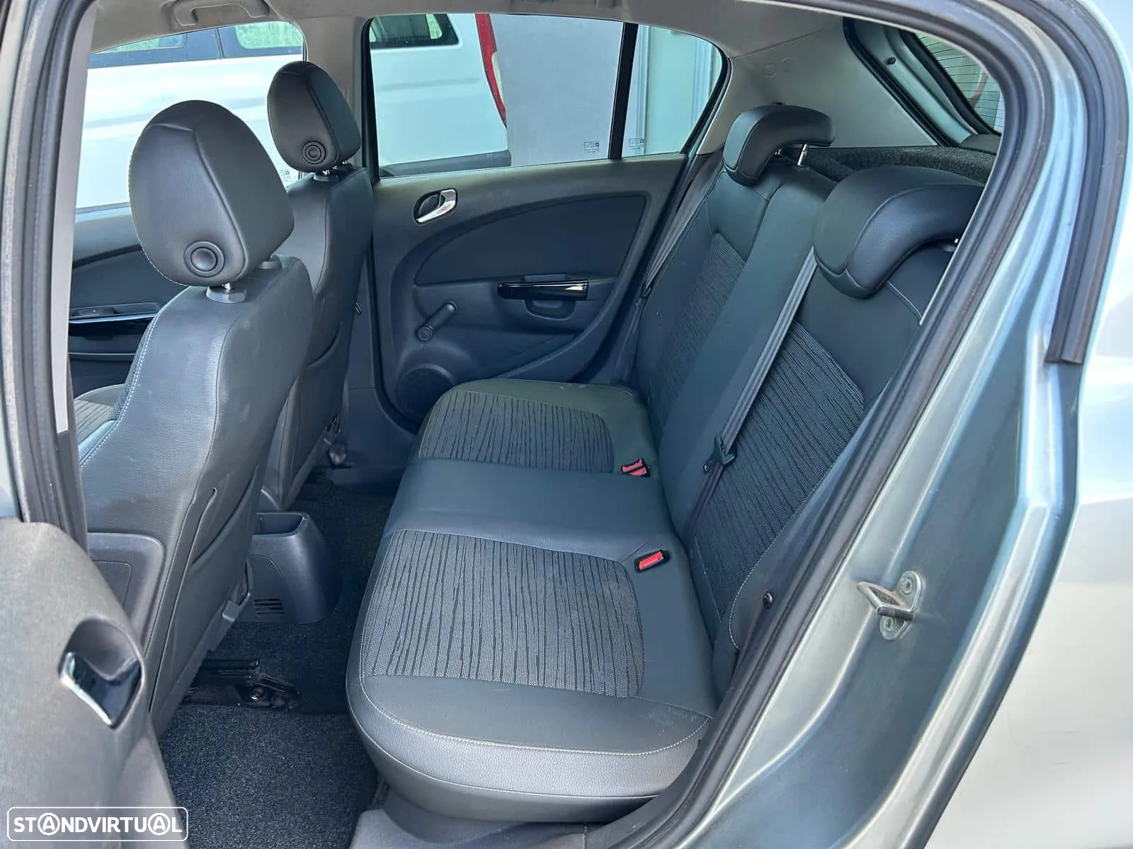 Opel Corsa 1.3 CDTi Cosmo - 8