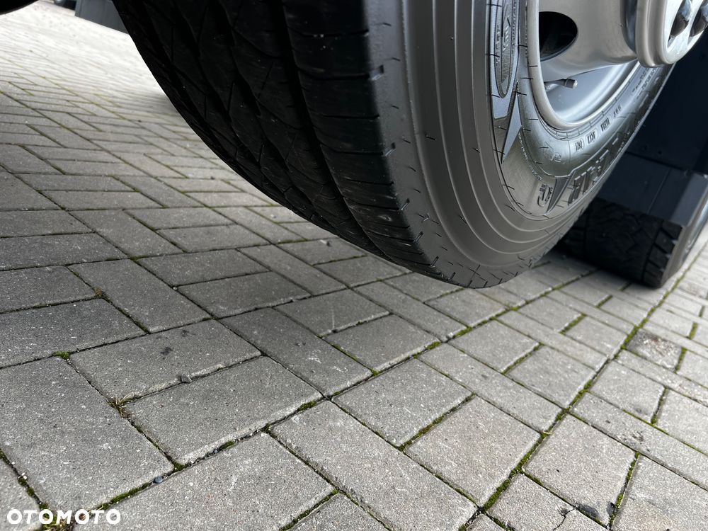 Mercedes-Benz Actros - 23