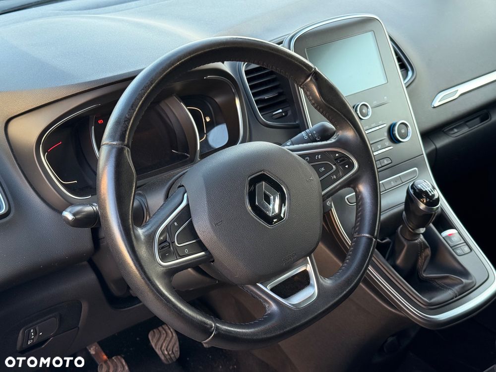 Renault Grand Scenic - 8