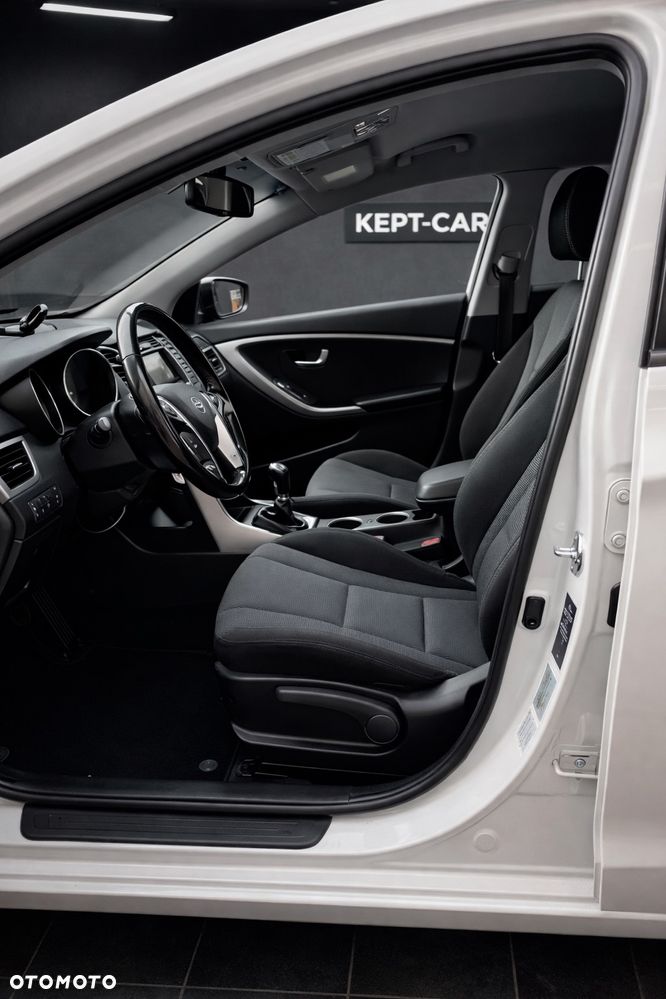 Hyundai i30 1.6 Style - 12