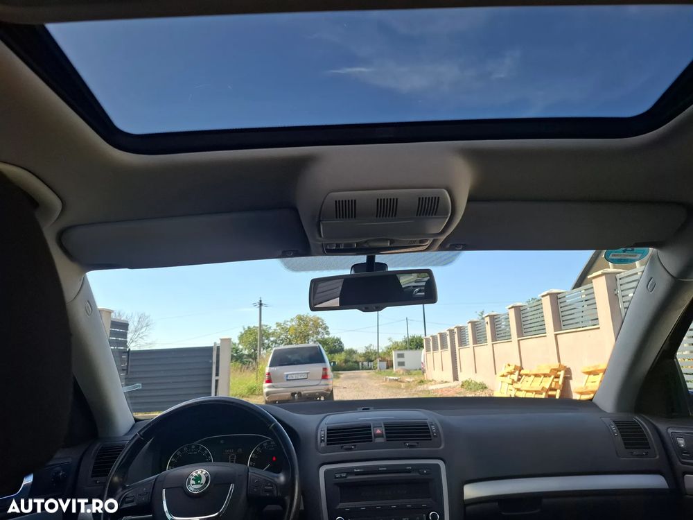 Skoda Octavia 1.6 TDI ELEGANCE - 12