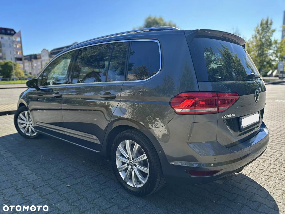 Volkswagen Touran 1.8 TSI BMT Highline DSG - 16