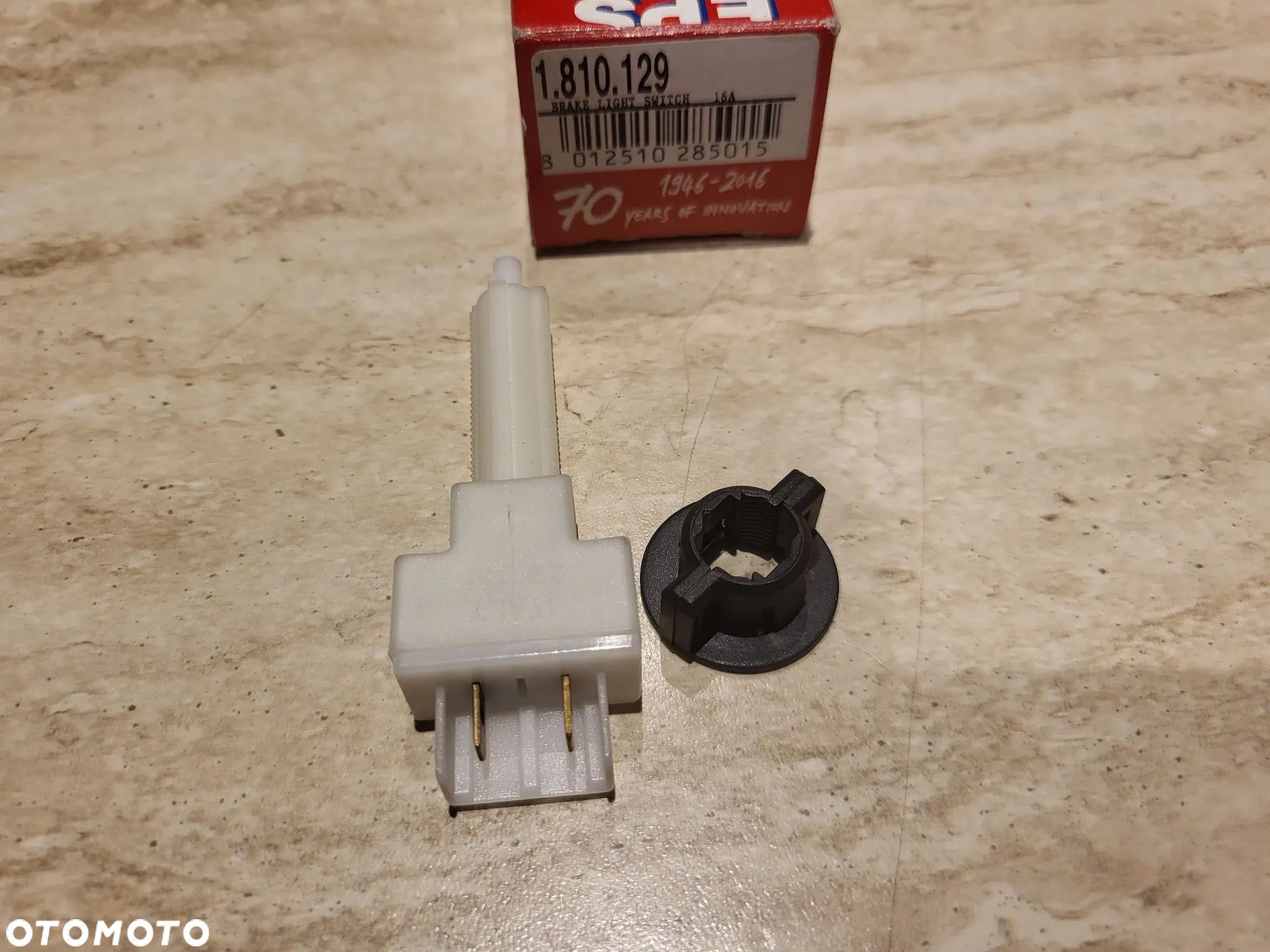 Włącznik świateł hamulca  stop SEAT CORDOBA, CORDOBA VARIO, IBIZA I, IBIZA II, INCA, MALAGA, TOLEDO I; SKODA FELICIA I; VW CADDY II, CADDY II/MINIVAN, CORRADO, GOLF III, GOLF IV 06.84-03.10 - 1