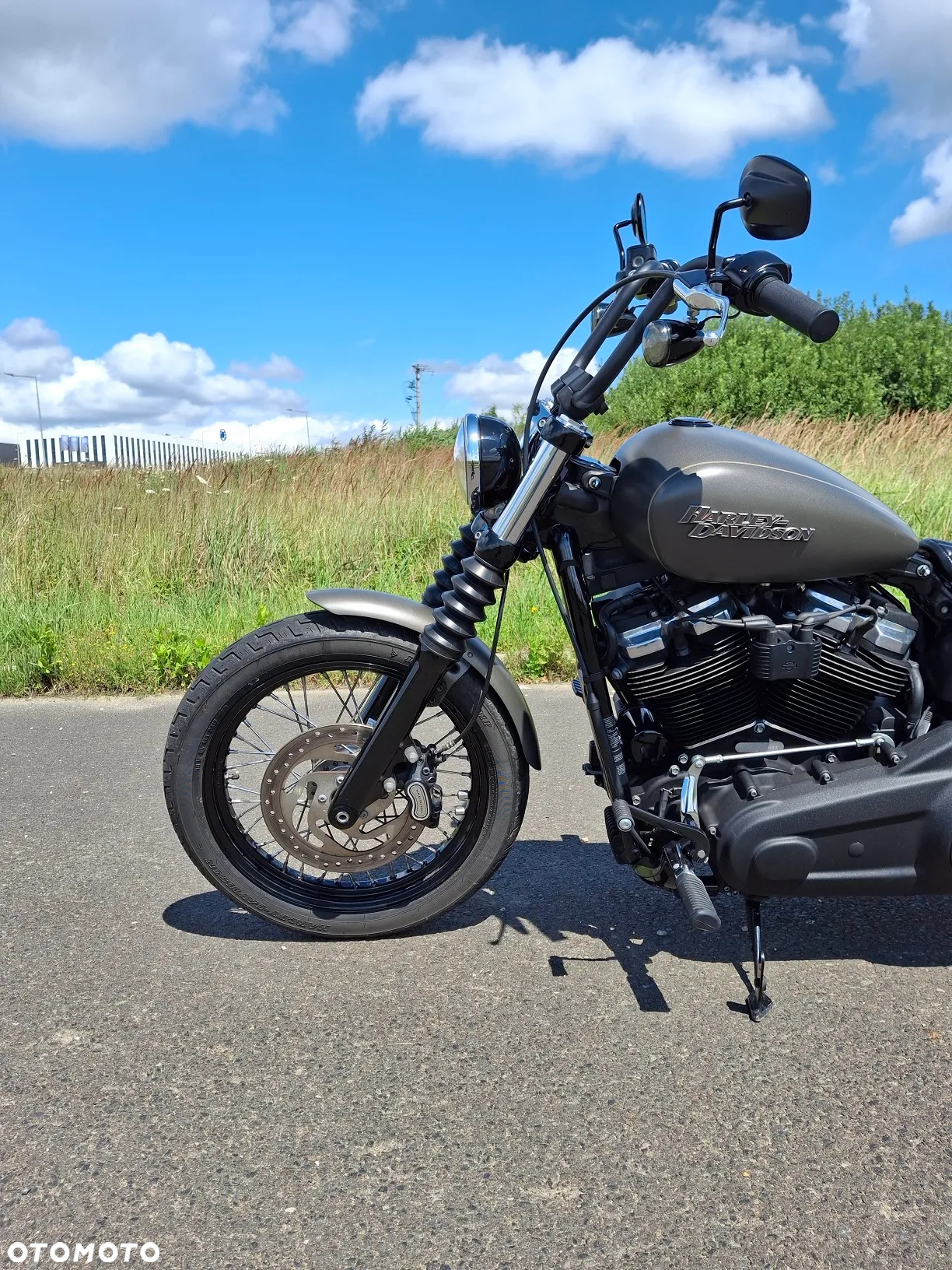 Harley-Davidson Softail Street Bob - 6