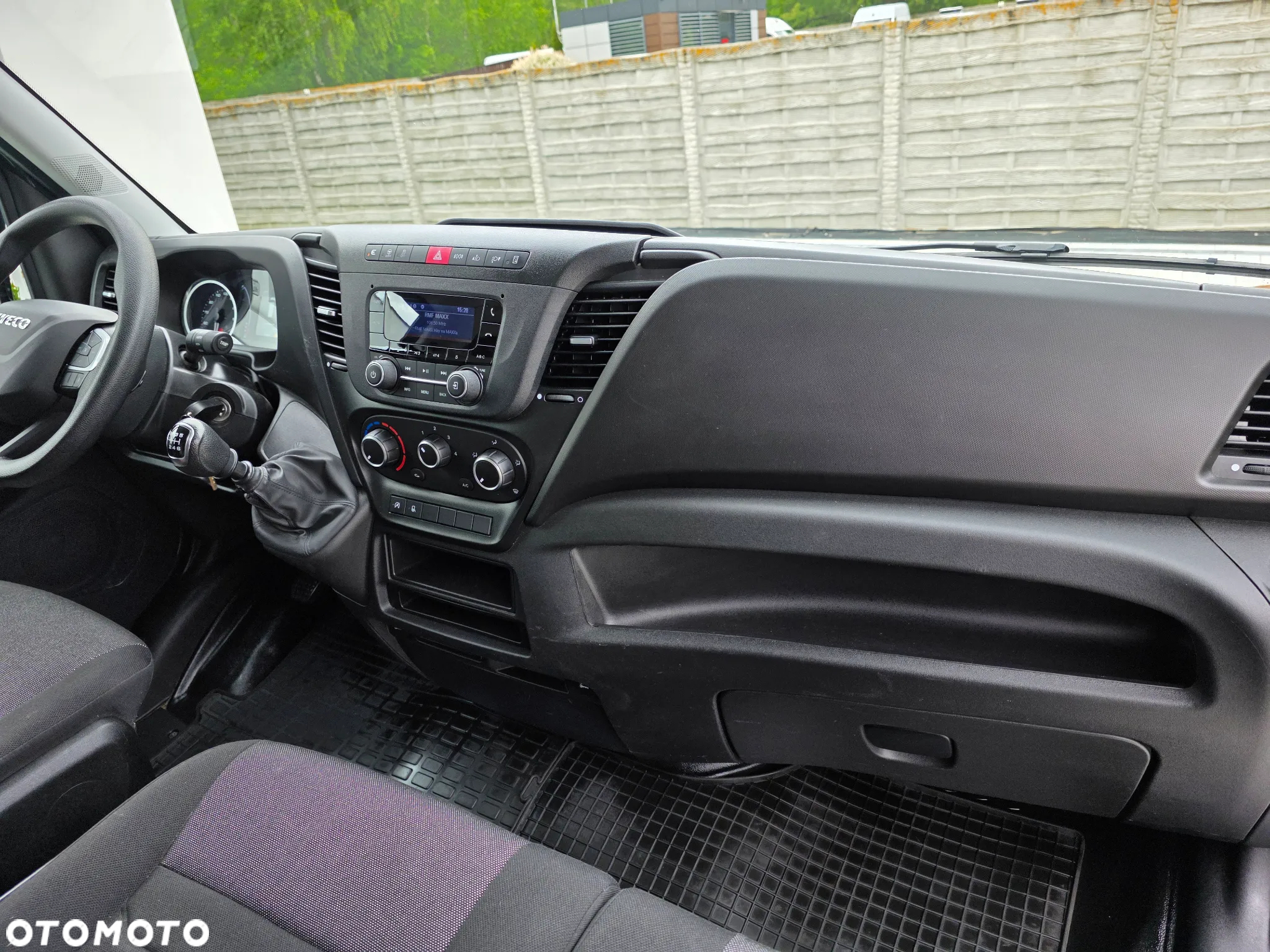 Iveco DAILY 35S16 L3H2 48tyś km SALON POLSKA FV23% LEDY KAMERA - 24