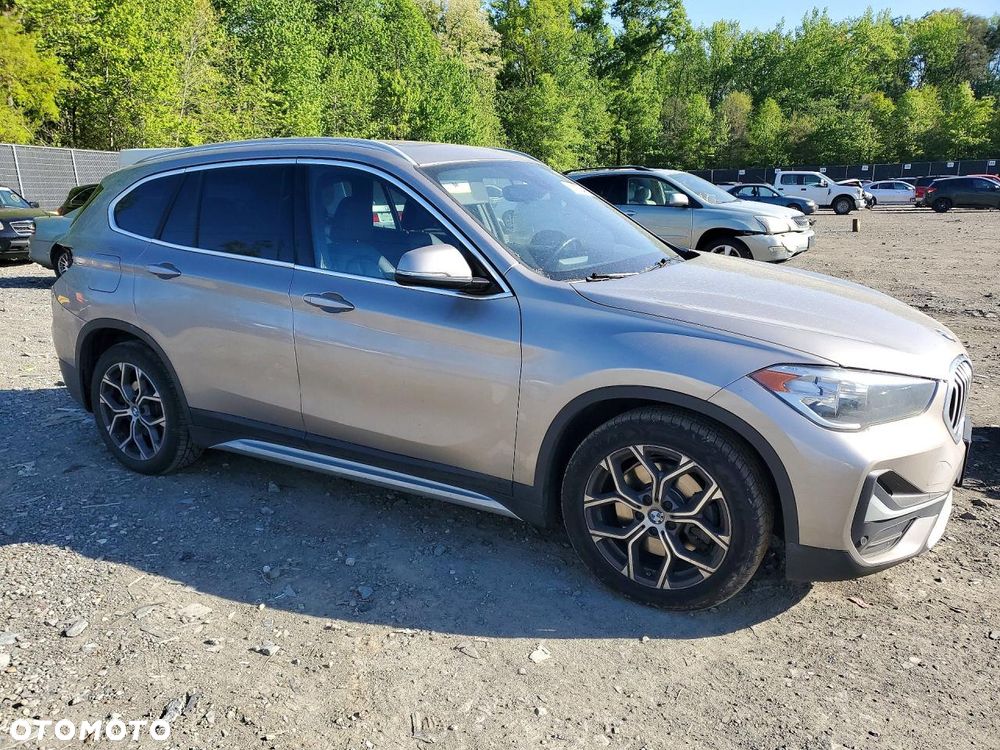 BMW X1 xDrive28i xLine - 5