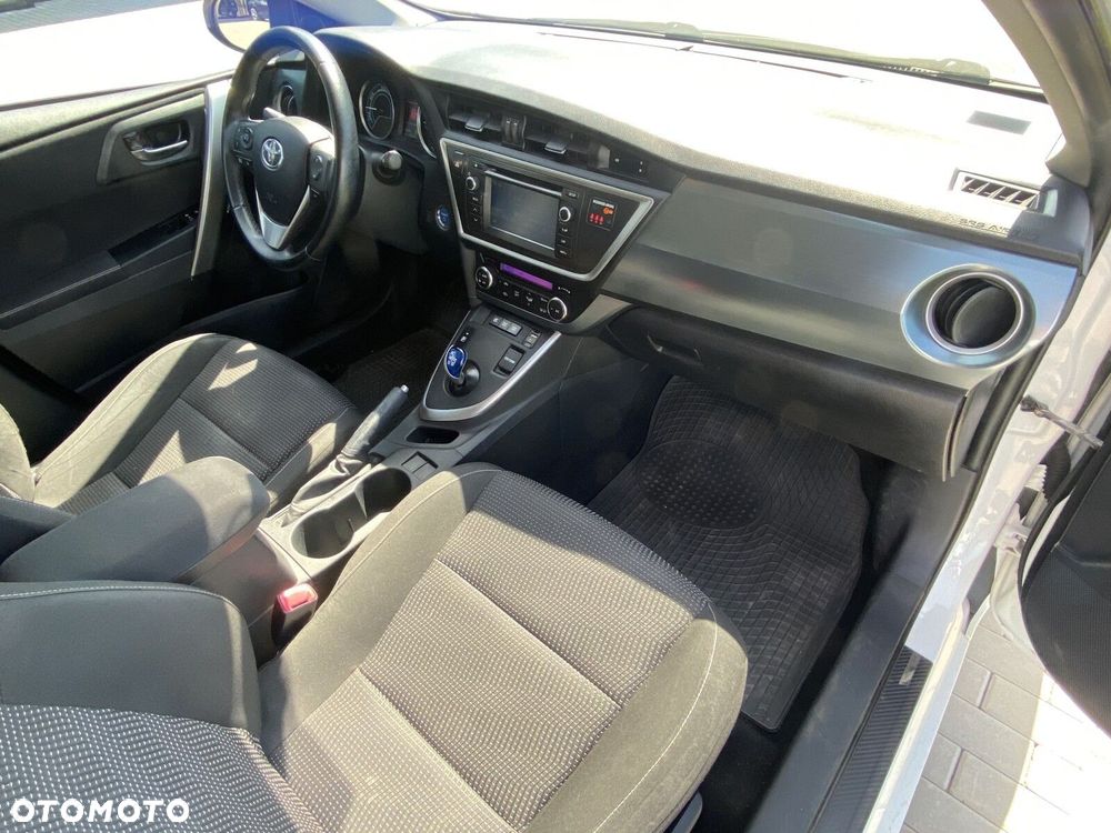Toyota Auris - 18