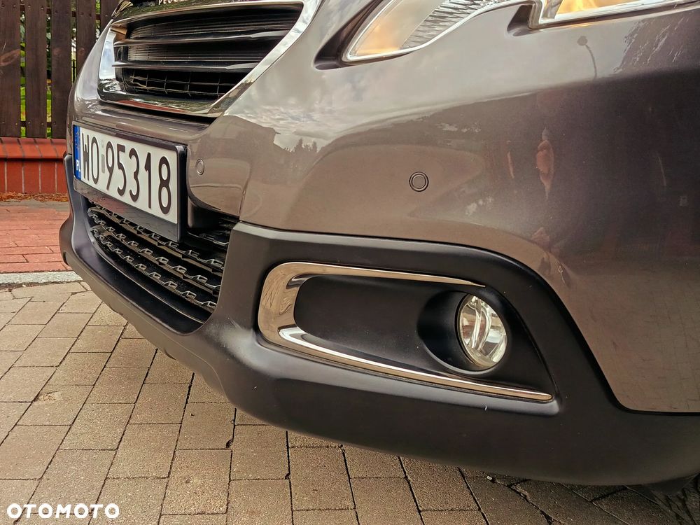 Peugeot 2008 - 11