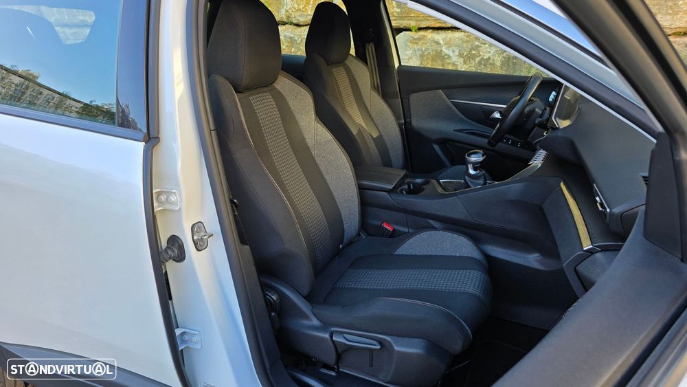 Peugeot 3008 1.5 BlueHDi Active - 44