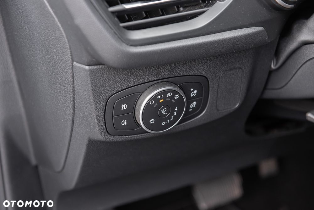 Ford Focus 1.5 EcoBlue Start-Stopp-System TITANIUM - 17