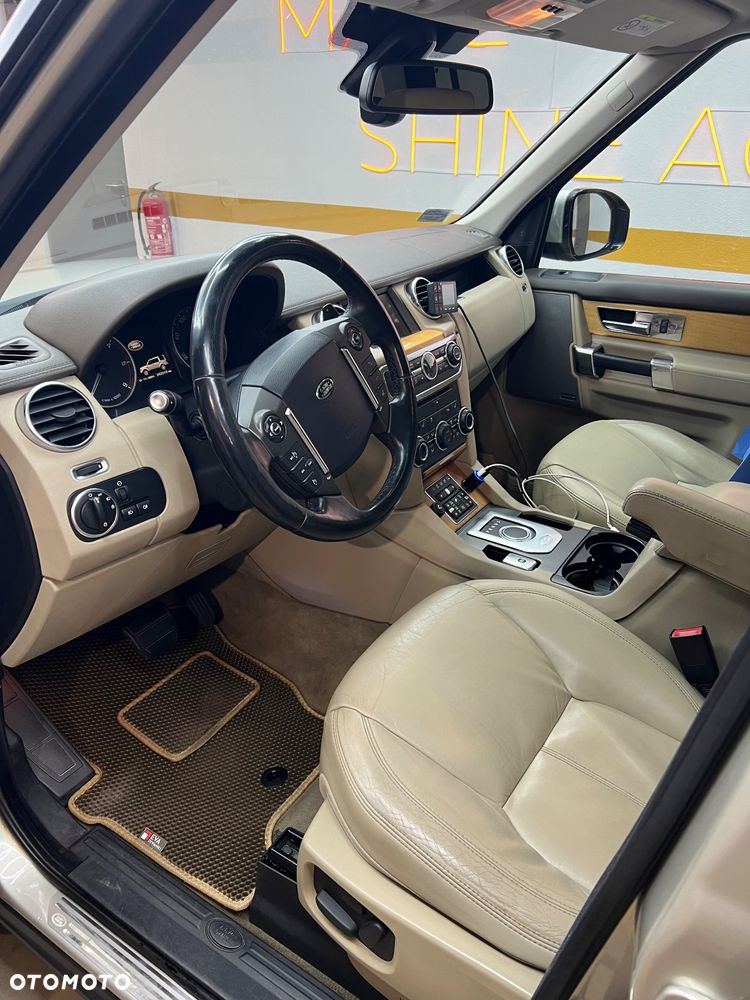 Land Rover Discovery IV 3.0SD V6 HSE - 15