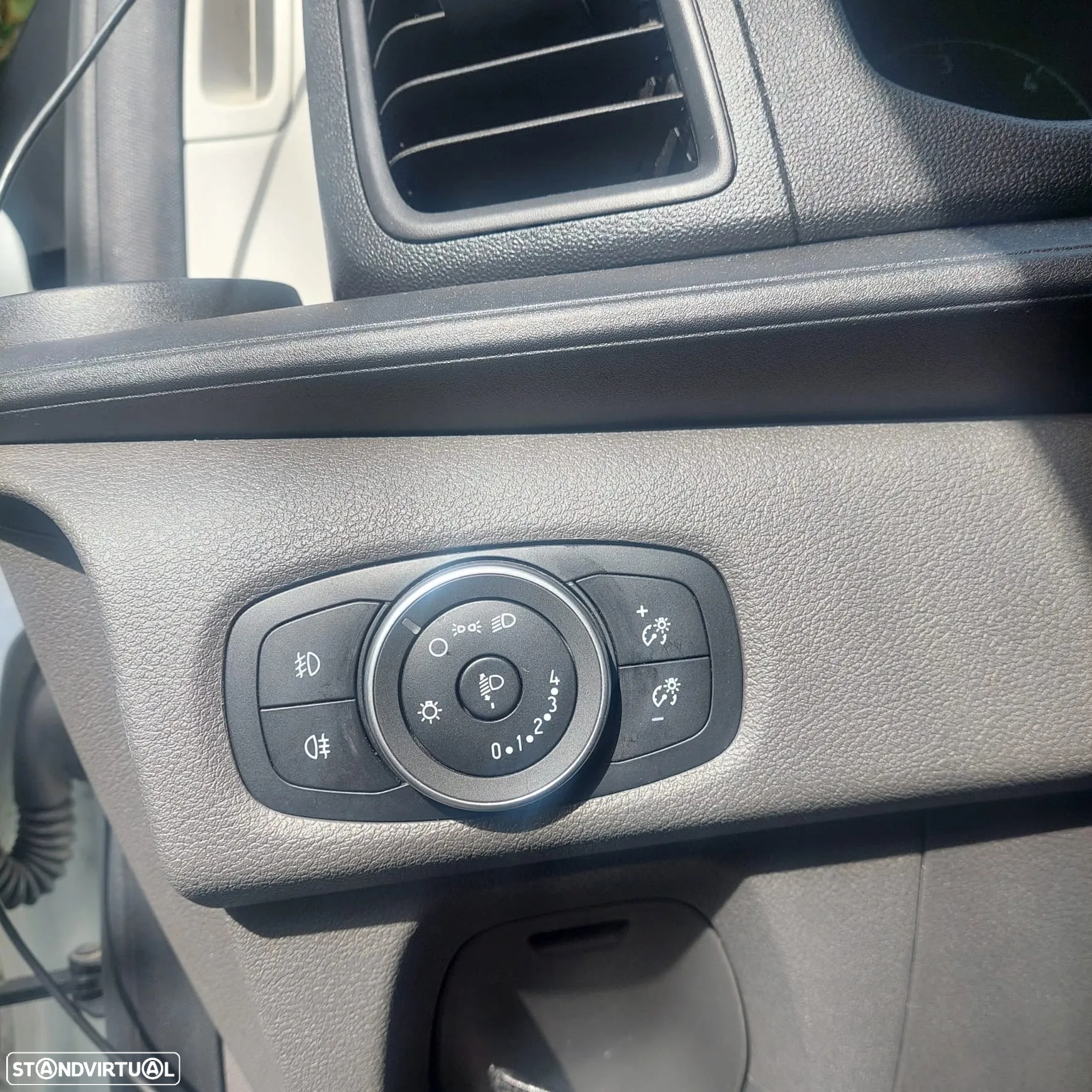 Ford Transit CUSTOM - 23