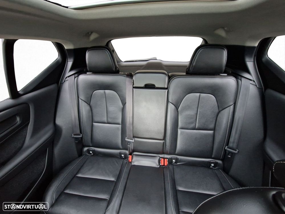 Volvo XC 40 2.0 D3 Momentum Plus - 13