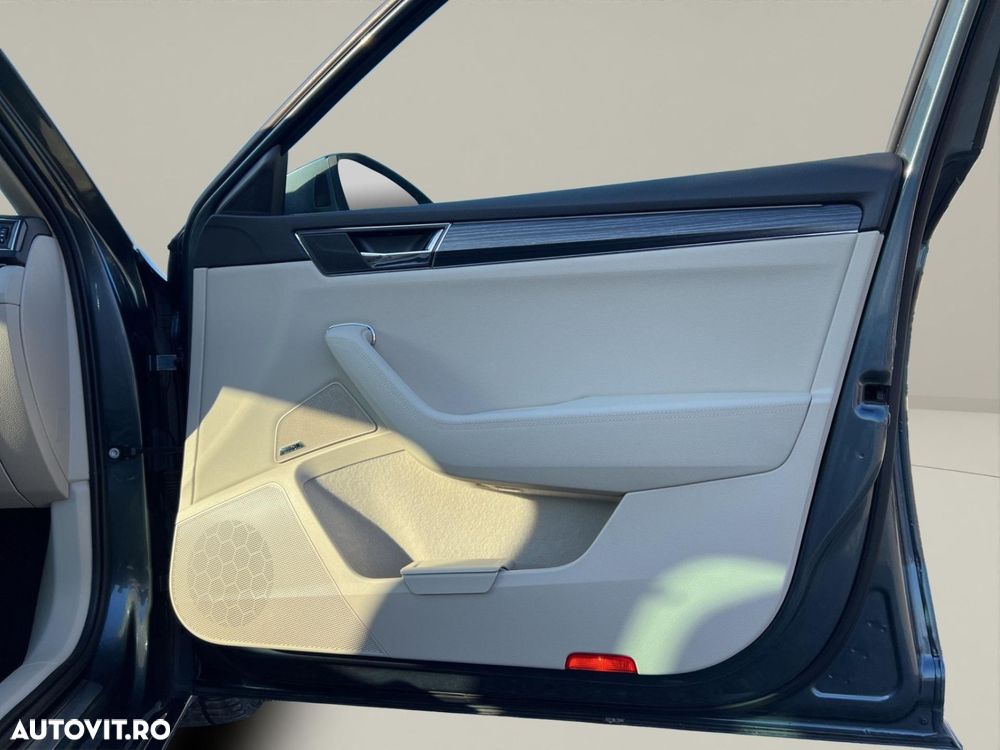 Skoda Superb 2.0 TSI 4X4 DSG Laurin & Klement - 18