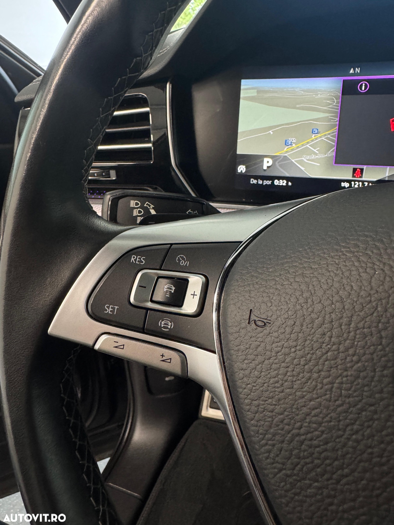 Volkswagen Touareg V6 TDI R-Style - 37
