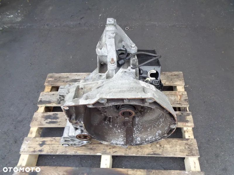 Skrzynia biegów Ford Focus mk3 1.0 ecoboost CV6R7002BBD - 2