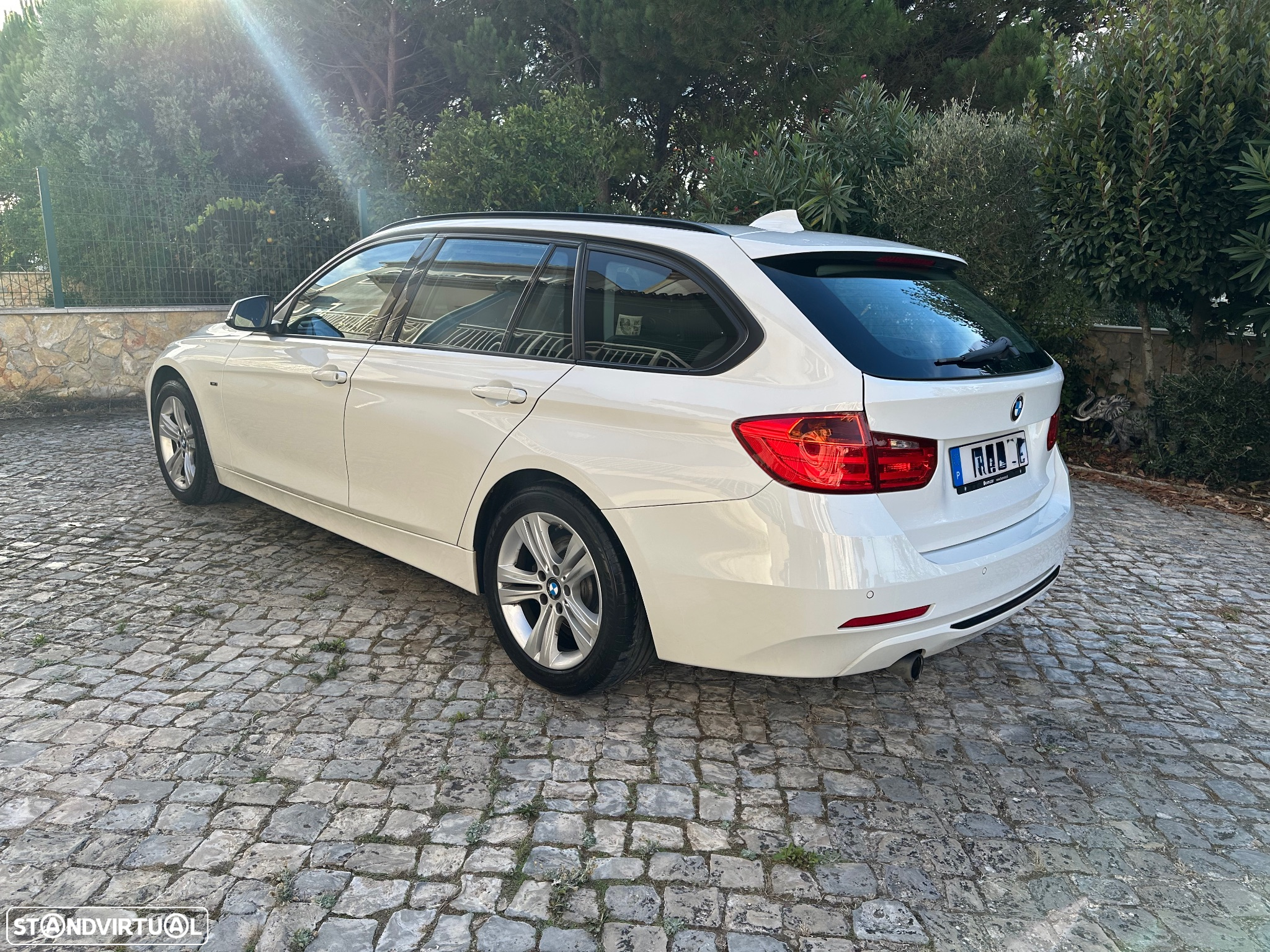 BMW 318 d Touring Auto Line Sport - 4