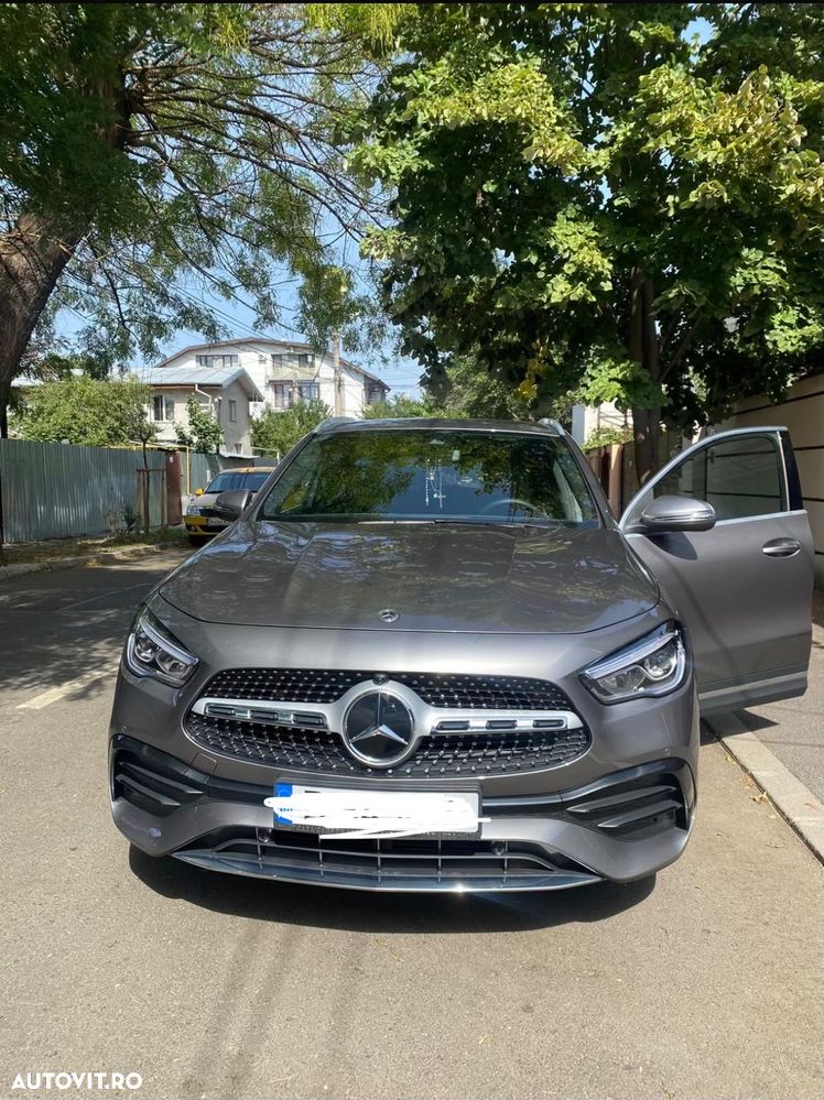 MERCEDES-BENZ Gla