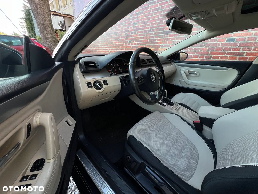 Volkswagen Passat - 8