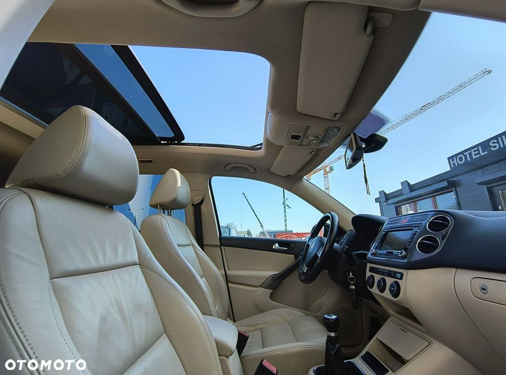 Volkswagen Tiguan 2.0 TDI DPF 4Motion BlueMotion Technology Exclusive - 15