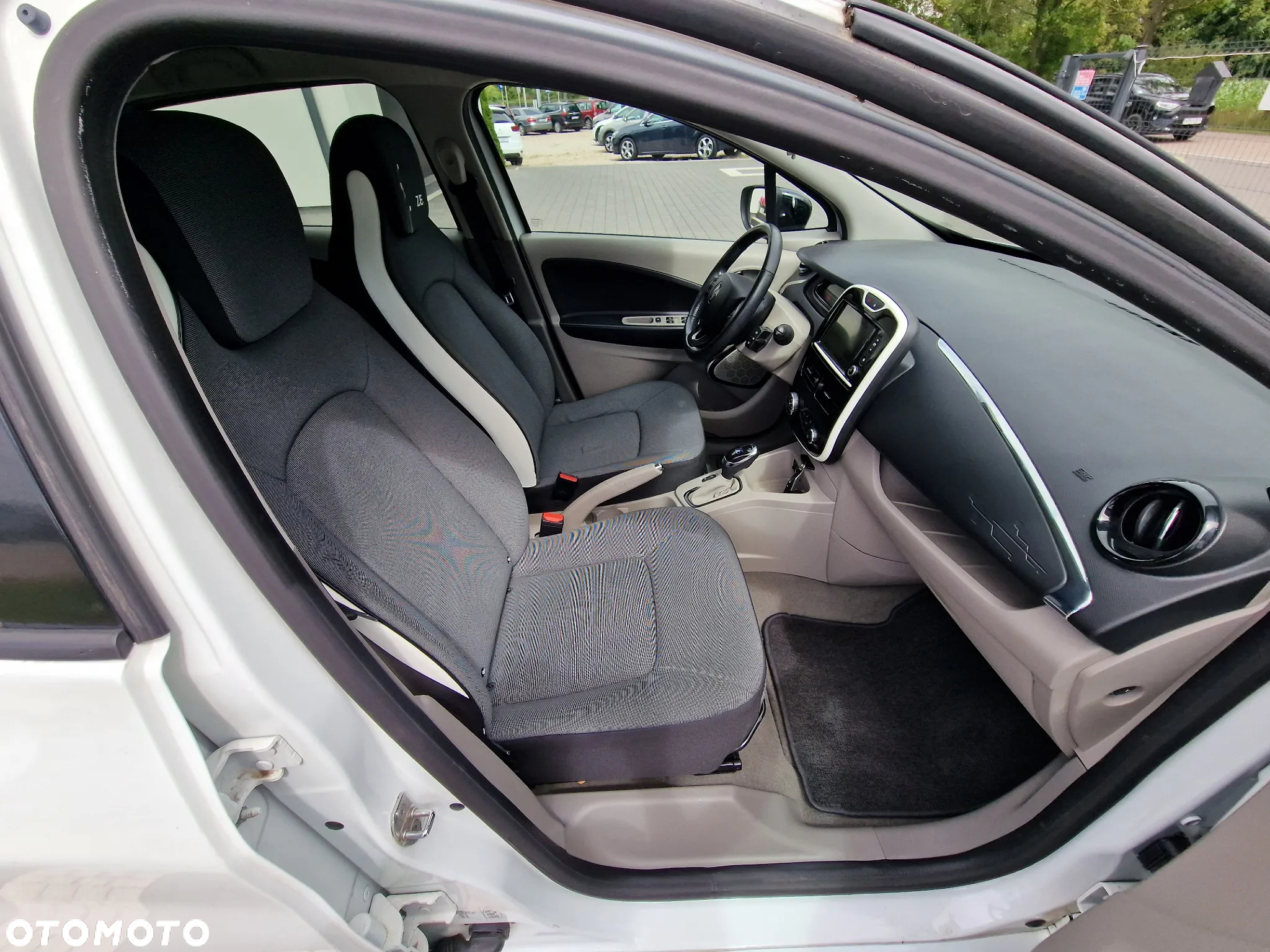 Renault Zoe - 19