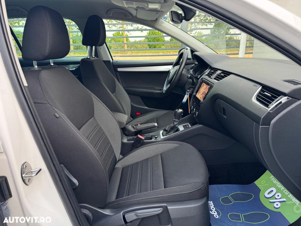 Skoda Octavia 1.6 TDI DSG Style - 14