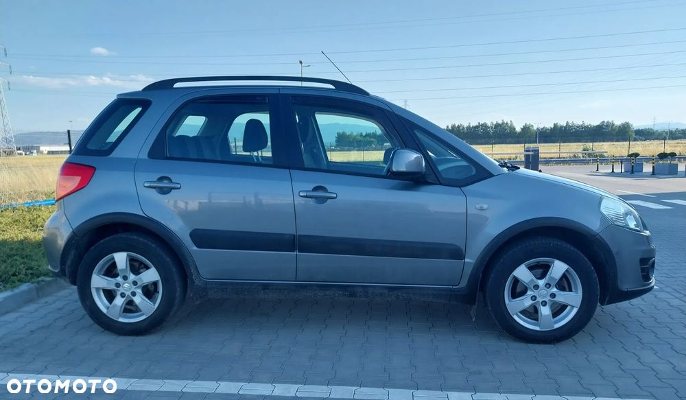 Suzuki SX4 - 5