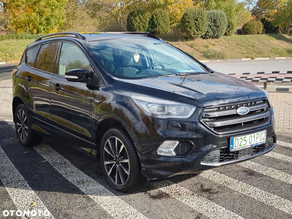 Ford Kuga 1.5 EcoBoost 2x4 ST-Line - 2