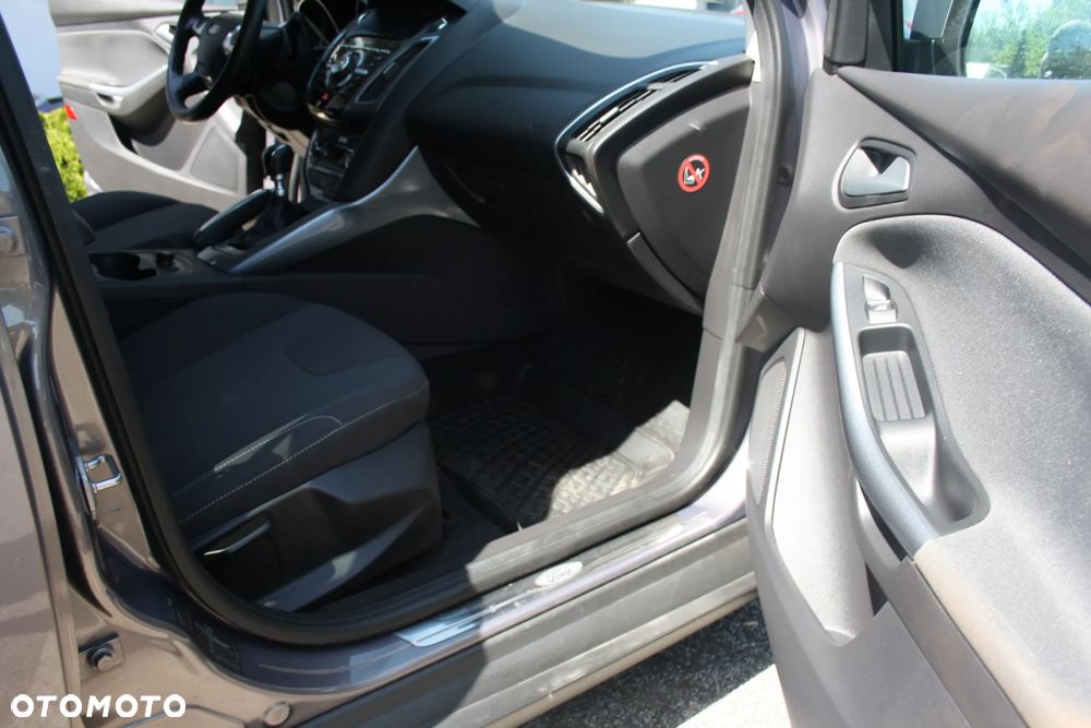 Ford Focus SW 1.6 EcoBoost S&S Titanium - 15