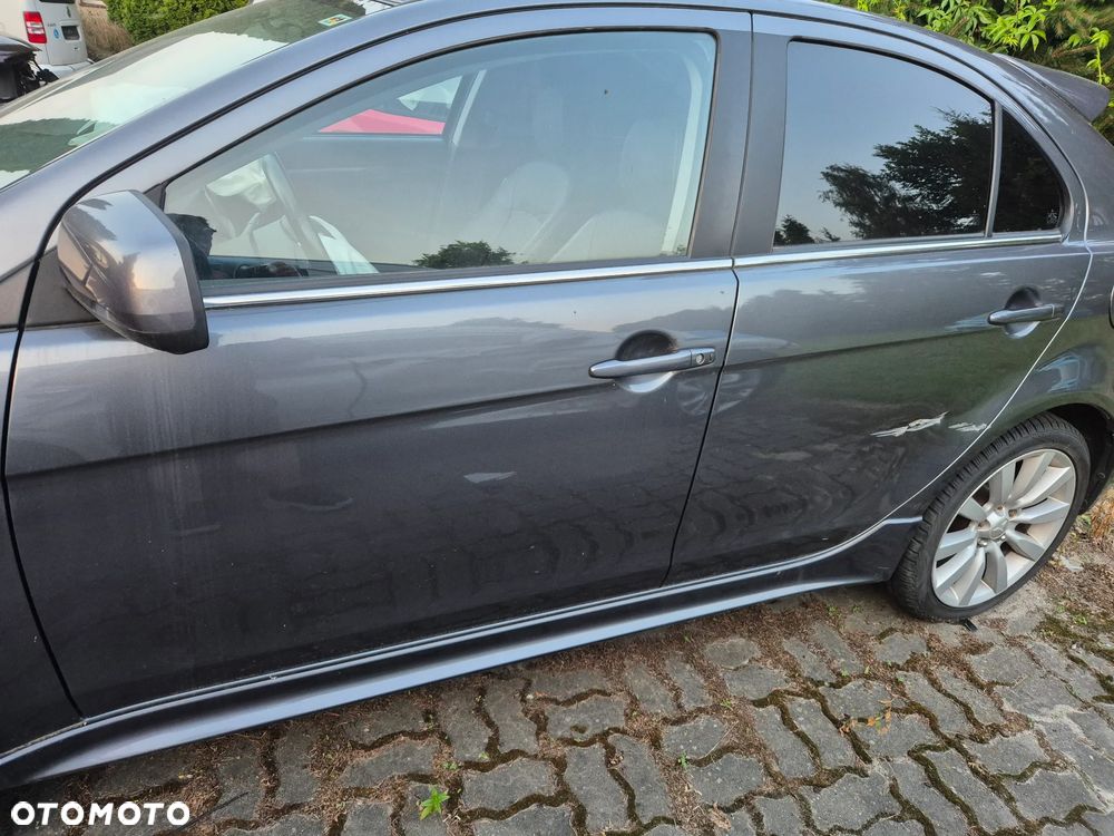 Mitsubishi lancer X  drzwi lewy przód IDEALNE kolor A 39 - 2