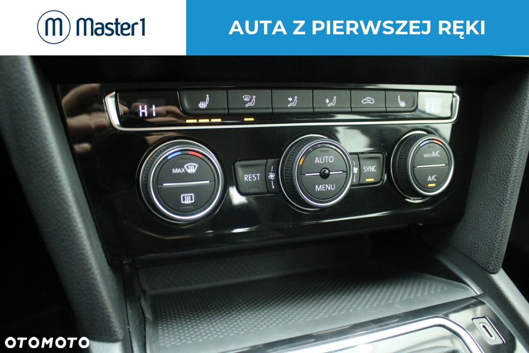 Volkswagen Passat 2.0 TSI Elegance DSG - 17