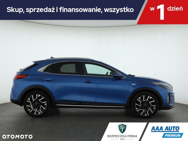 Kia XCeed - 8