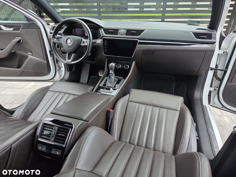 Skoda Superb 2.0 TDI SCR 4x4 L&K DSG - 38